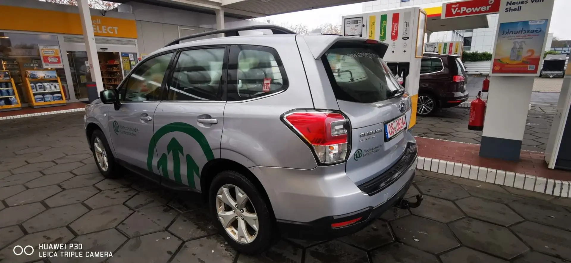 Subaru Forester Active, 2.0d, 4x4, AWD, netto 4300 € Silber - 2