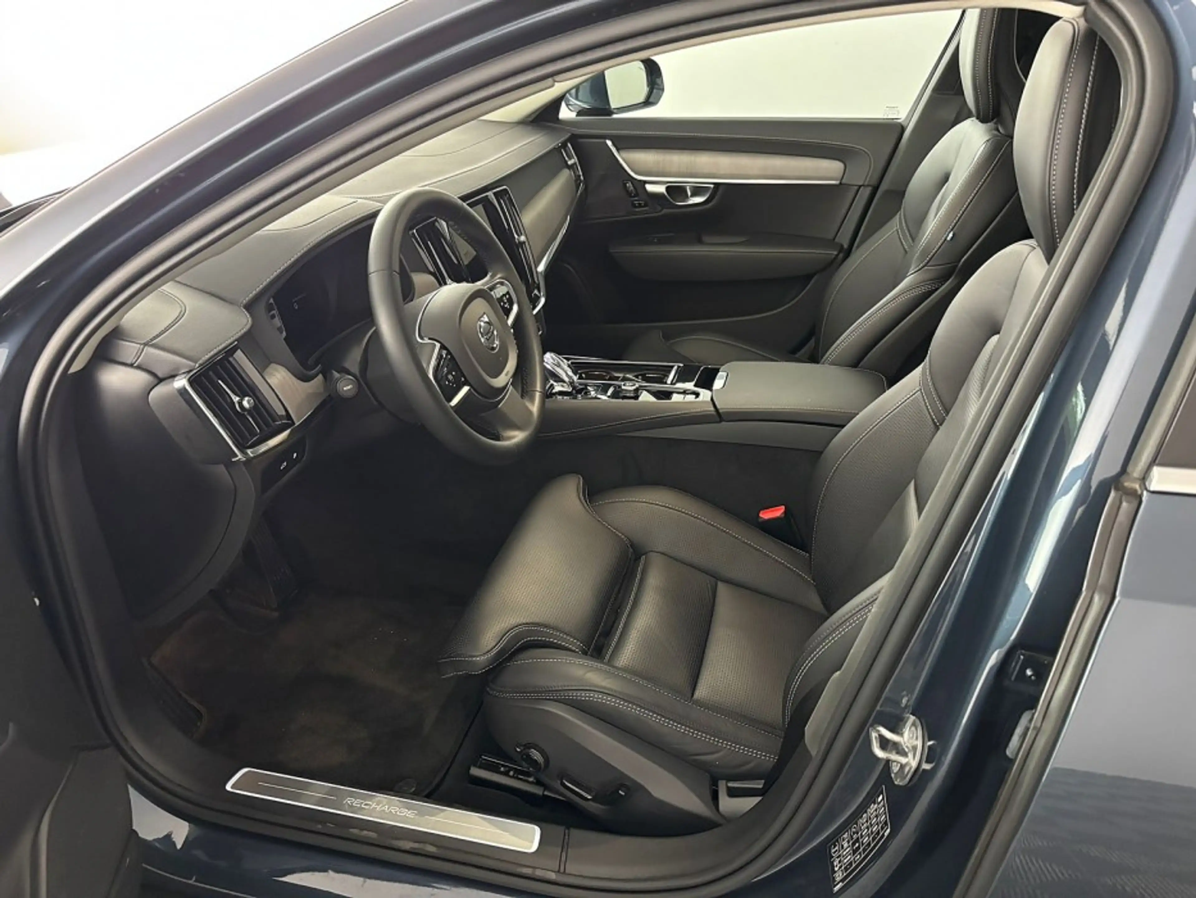 Volvo S90 2.0 T8 AWD Ultimate Bright | SCHUIFDAK | harman/ka — photo 3