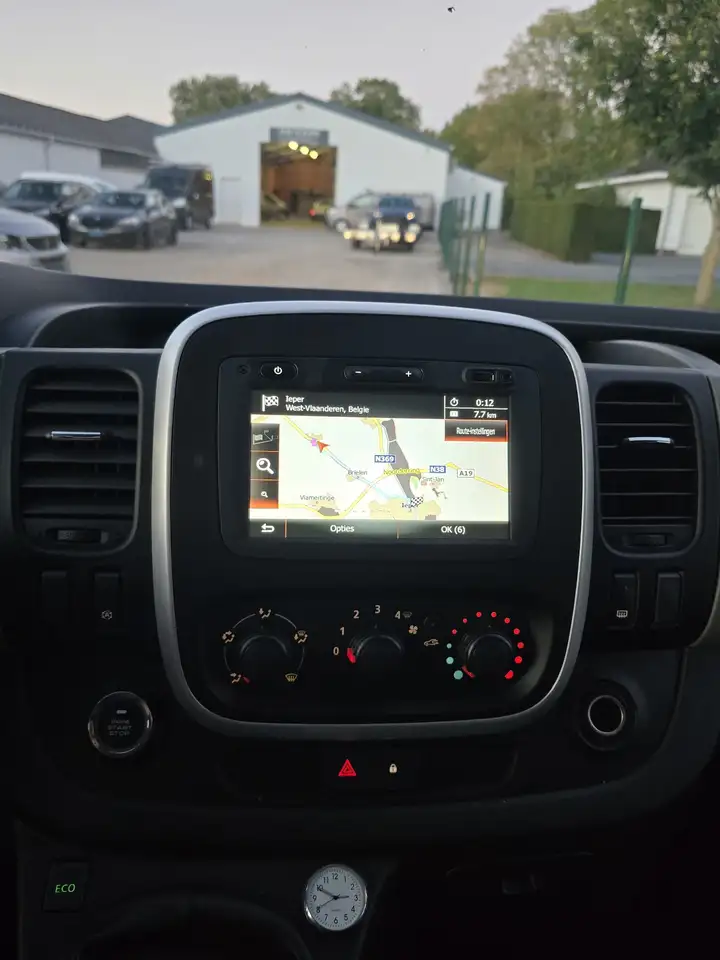 Renault Trafic Fourgon — photo 12 sur 16