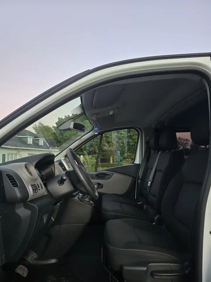 Renault Trafic Fourgon — photo 8 sur 16