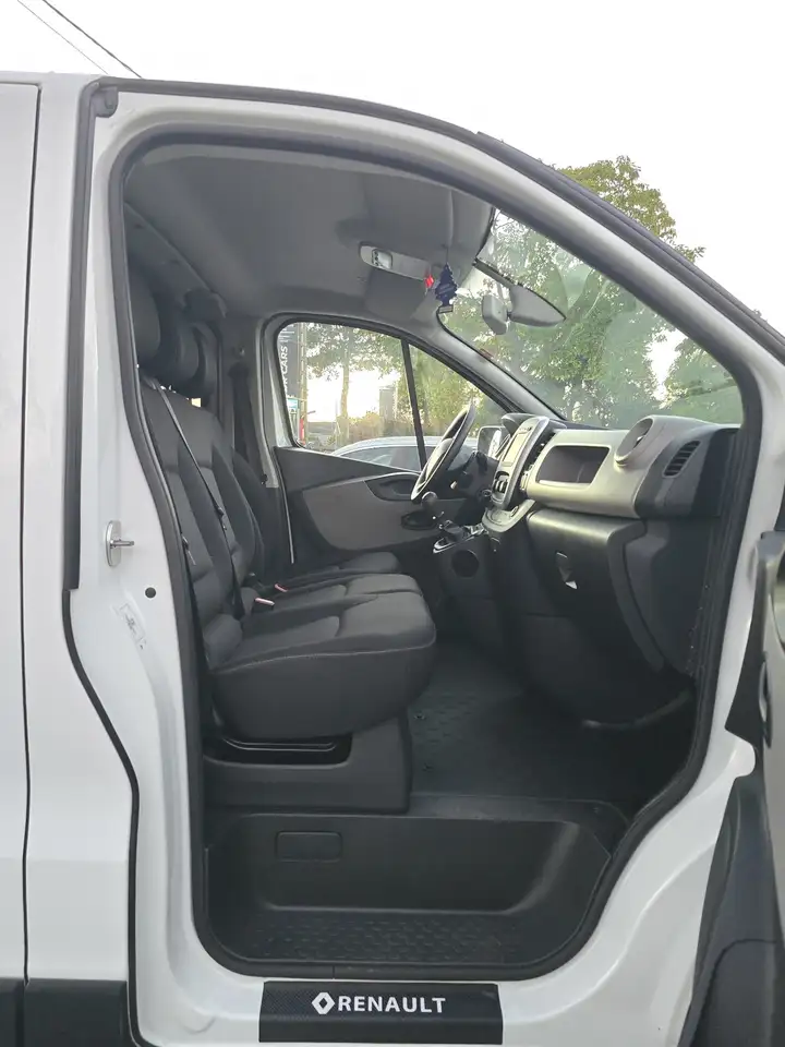 Renault Trafic Fourgon — photo 9 sur 16