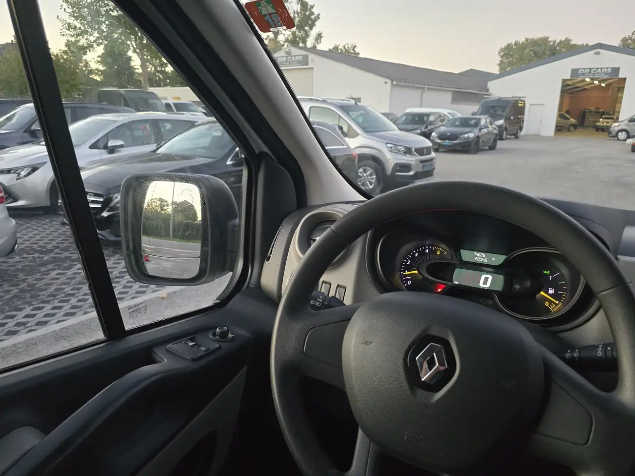 Renault Trafic Fourgon — photo 14 sur 16