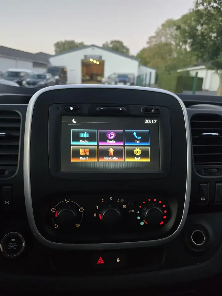 Renault Trafic Fourgon — photo 13 sur 16