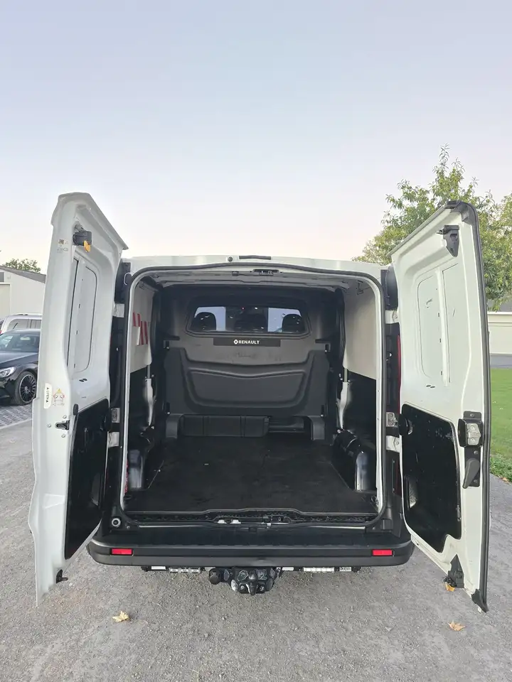 Renault Trafic Fourgon — photo 16 sur 16