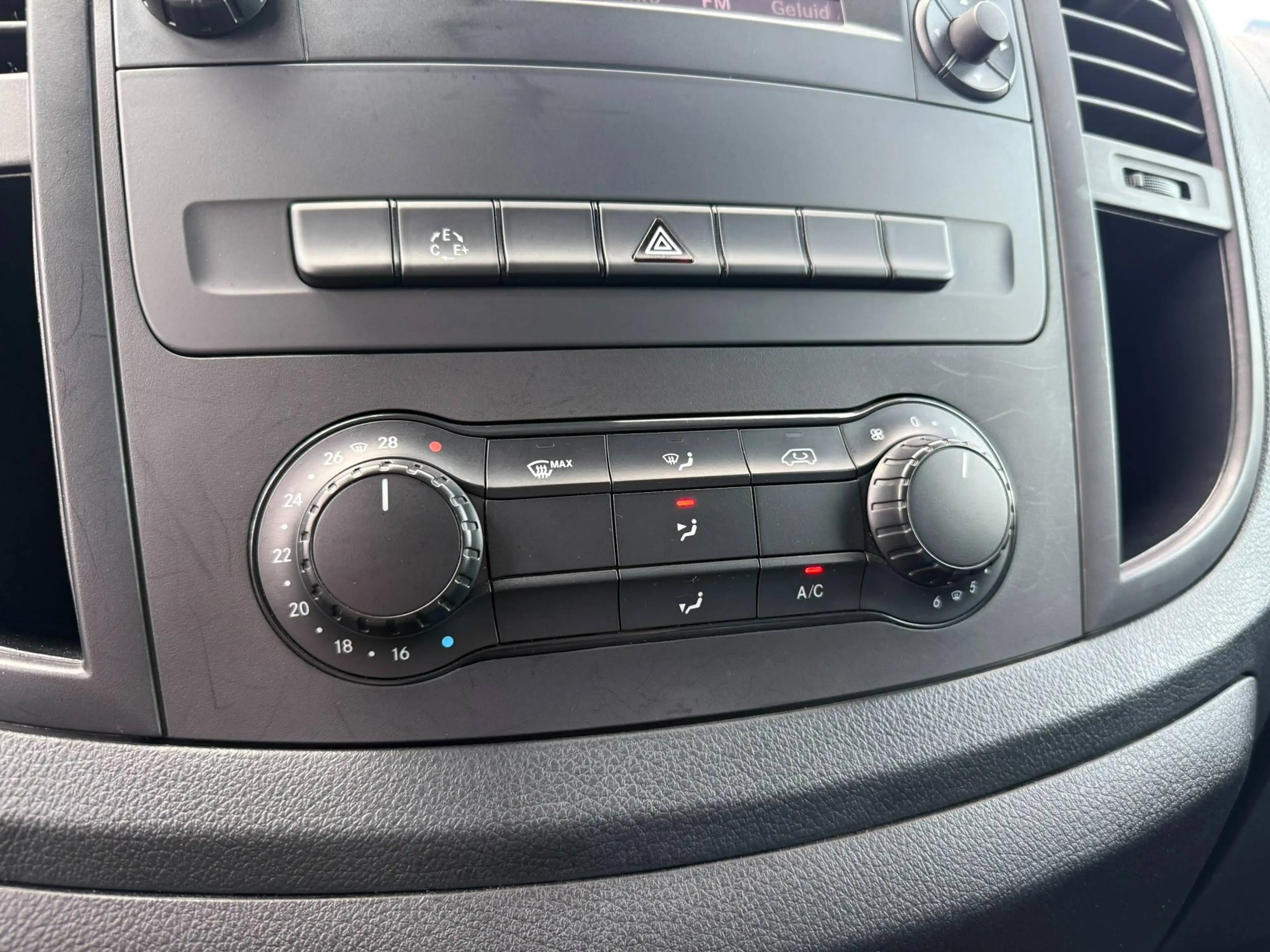 Mercedes-Benz Vito ZETELVERWARMING / CAMERA / 3ZIT / SOH 94% / — photo 23