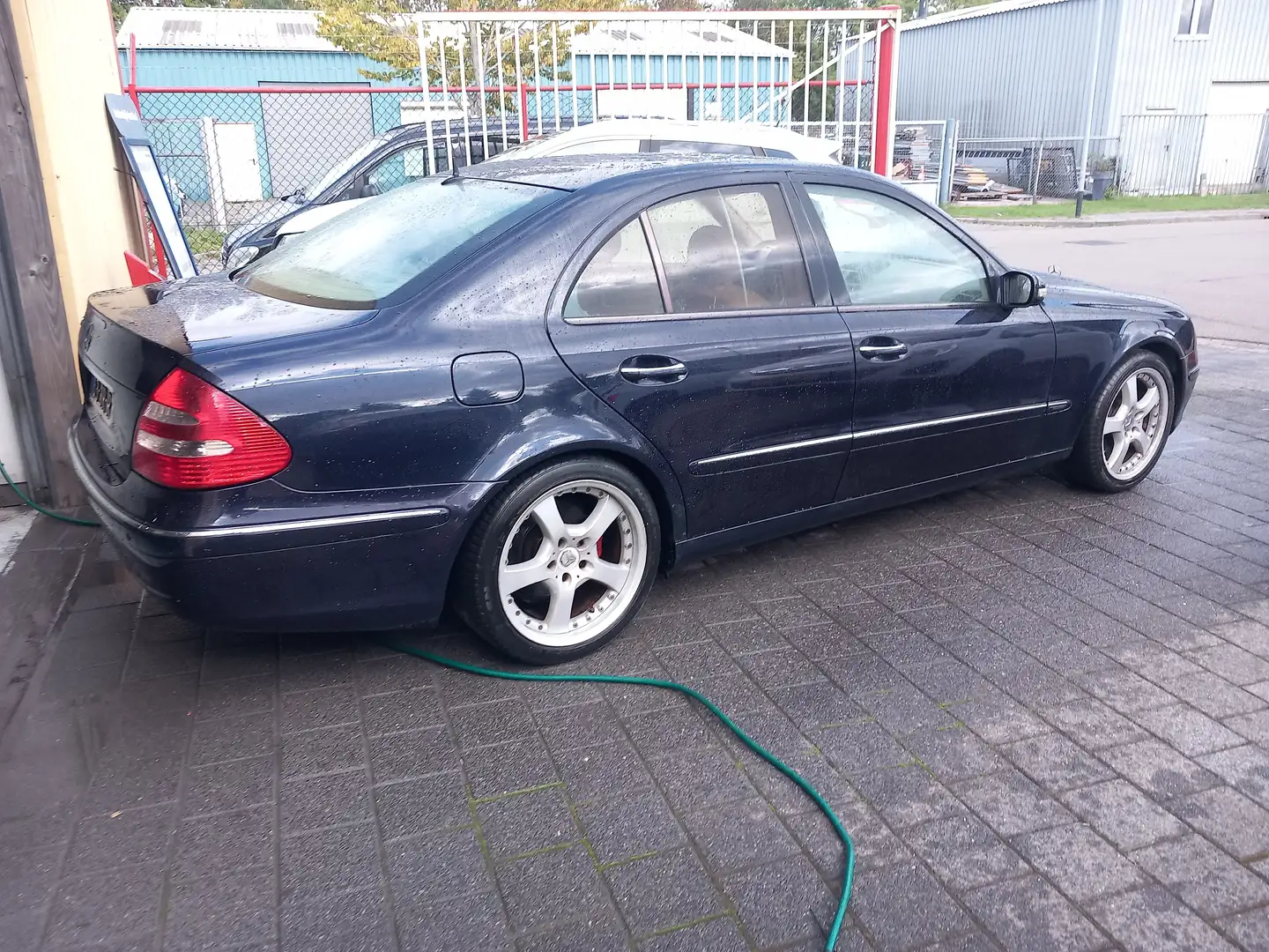 Mercedes-Benz E 240 E 240 Avantgarde Blauw - 1