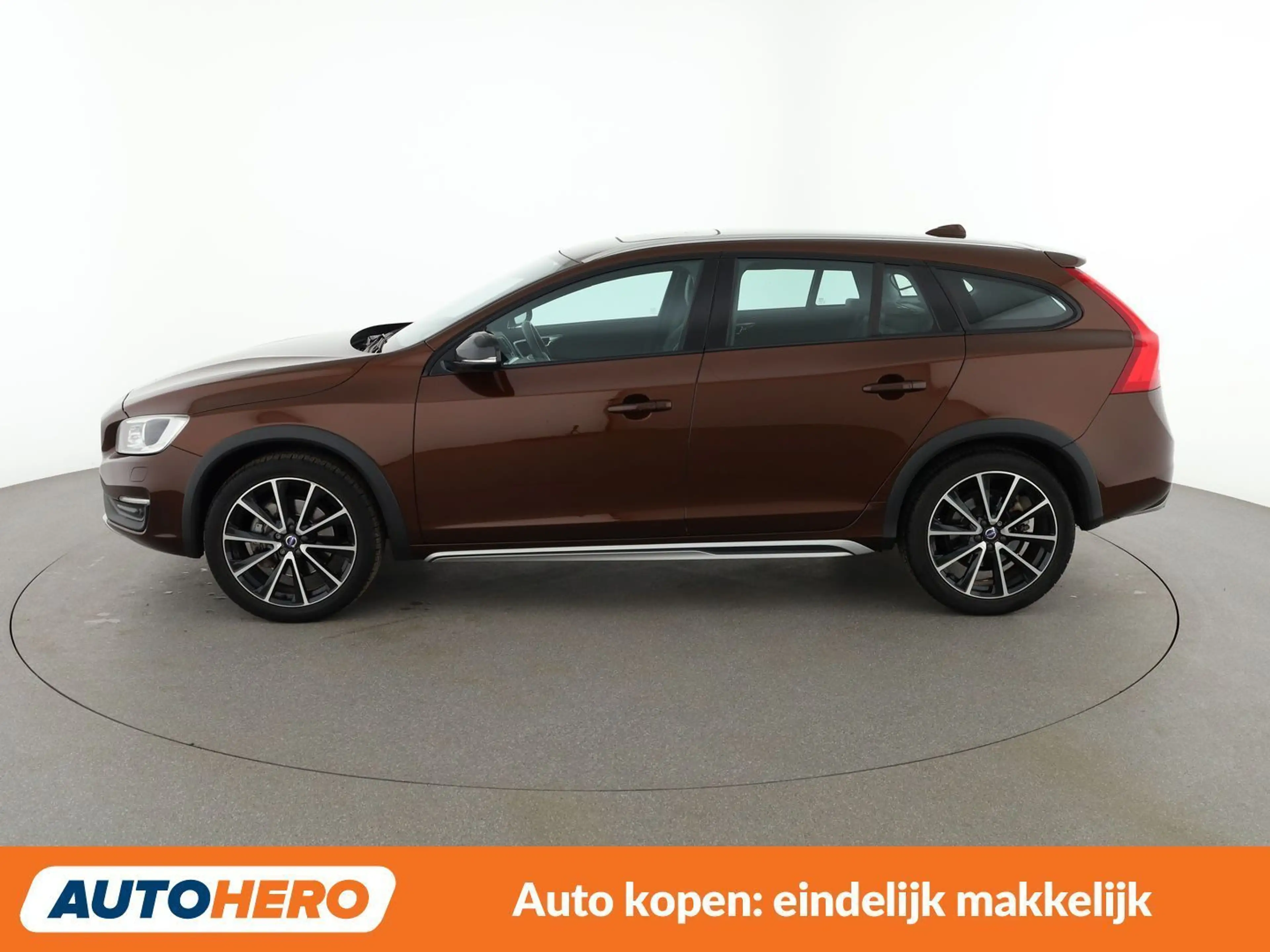 Volvo V60 Cross Country 2.0 T5 Summum — photo 3