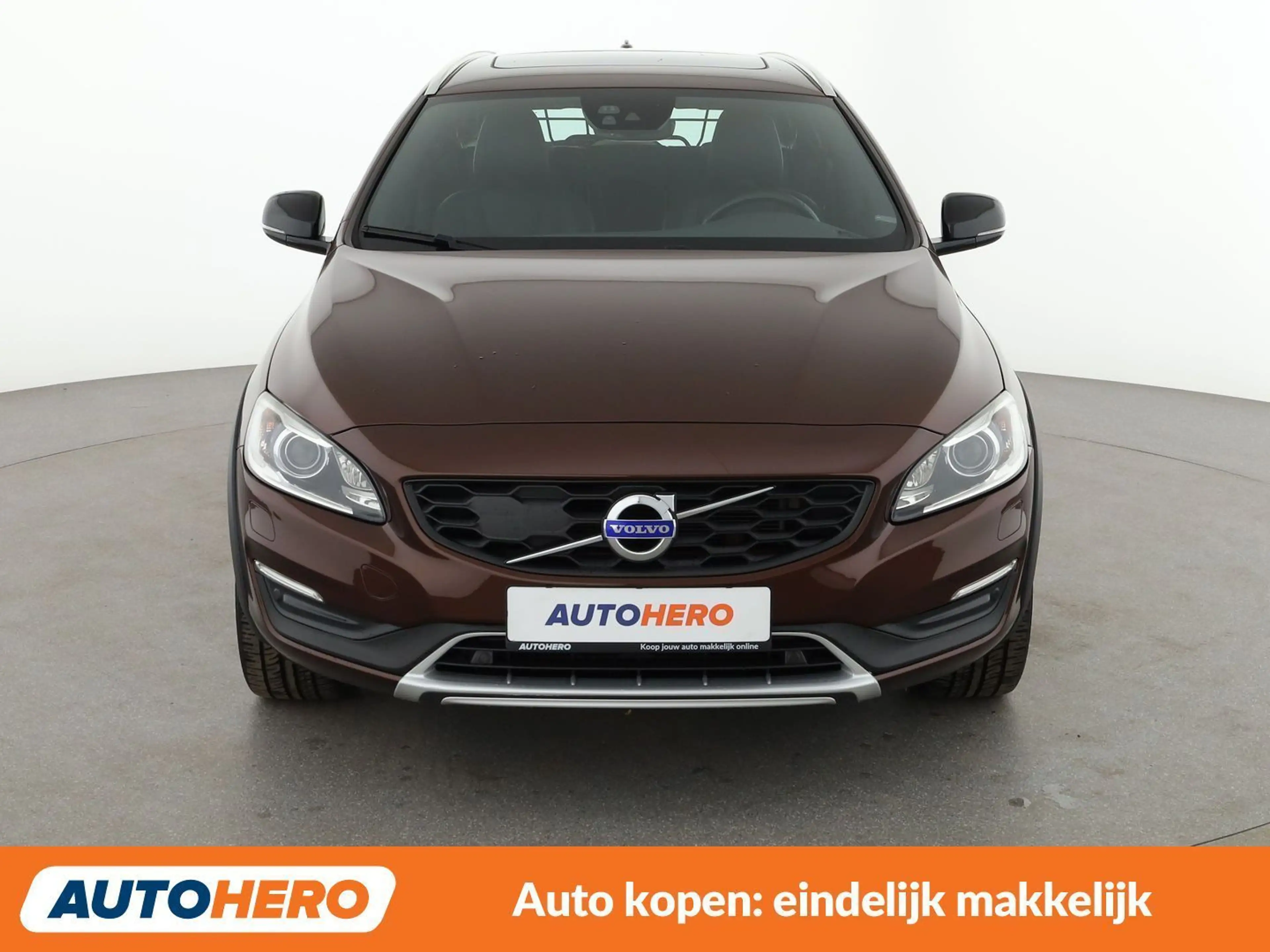 Volvo V60 Cross Country 2.0 T5 Summum — photo 9
