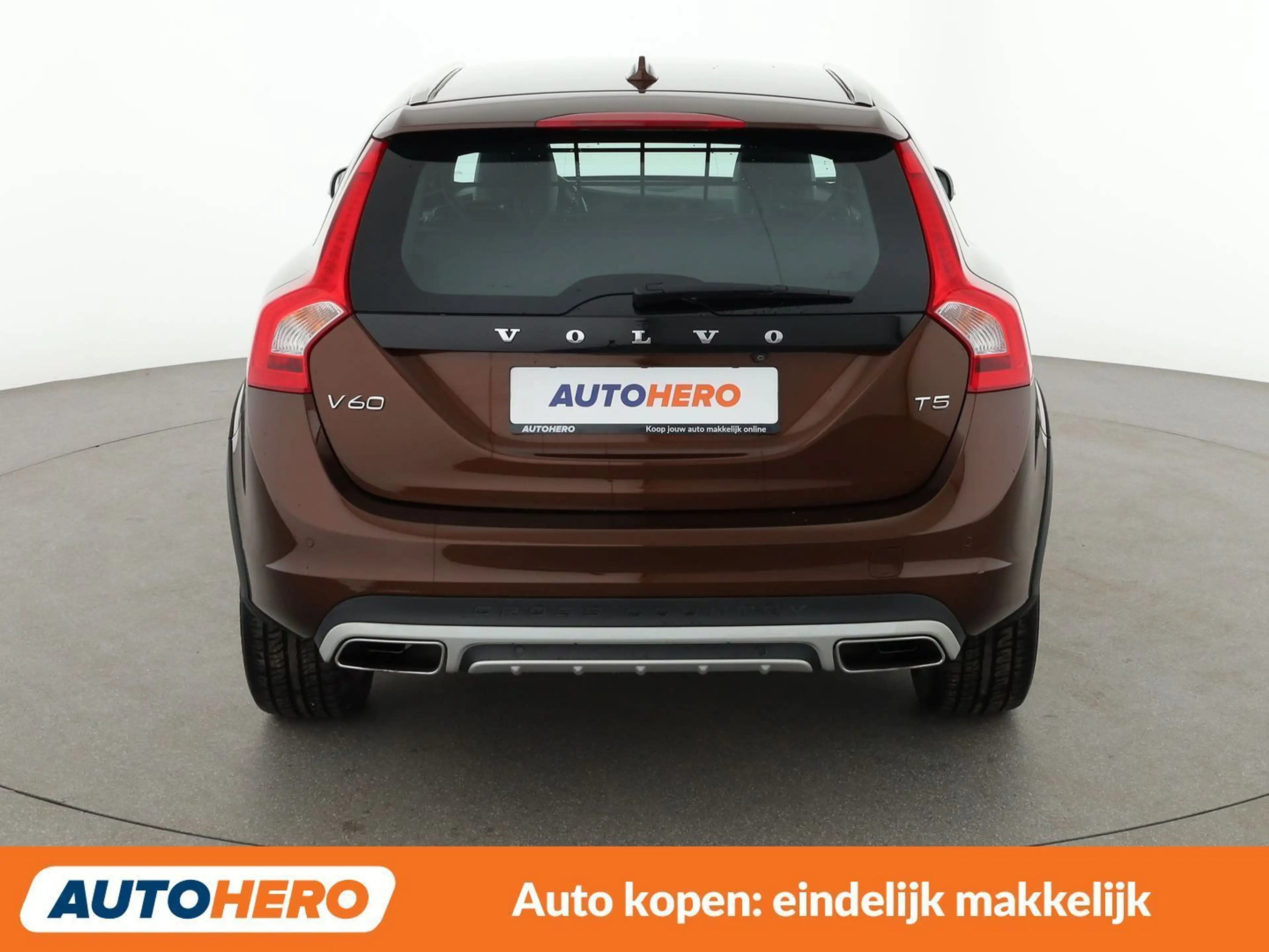 Volvo V60 Cross Country 2.0 T5 Summum — photo 5