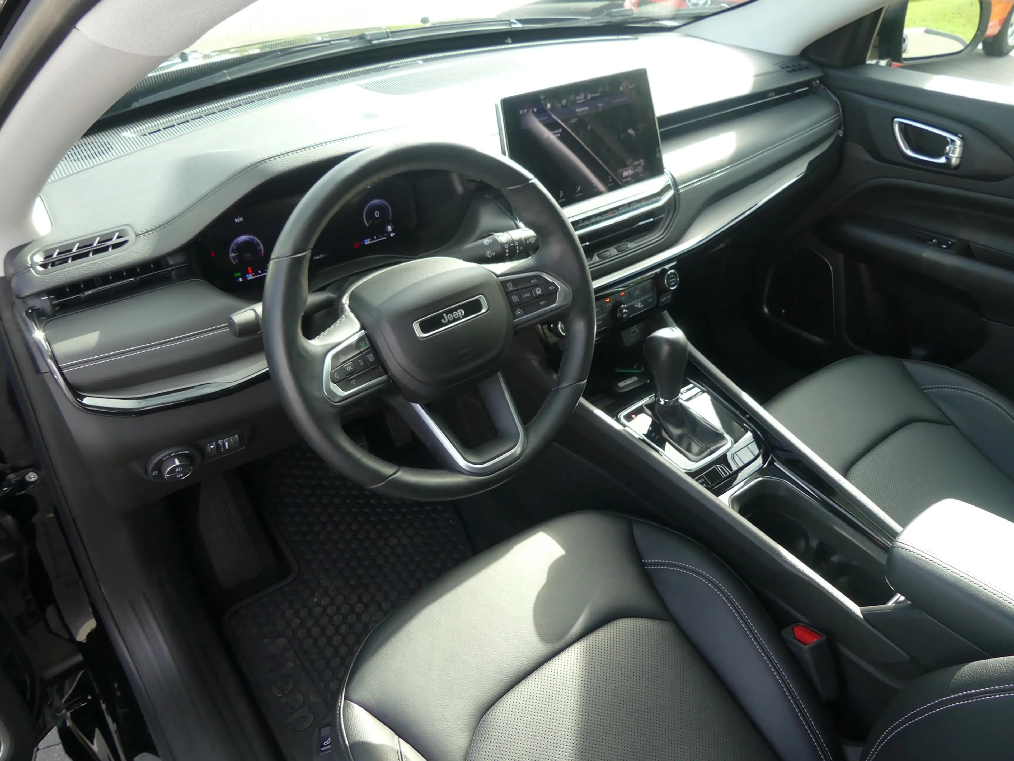 Jeep Compass 1.5 M-Hybrid Night Eagle FWD LED Navi — photo 7