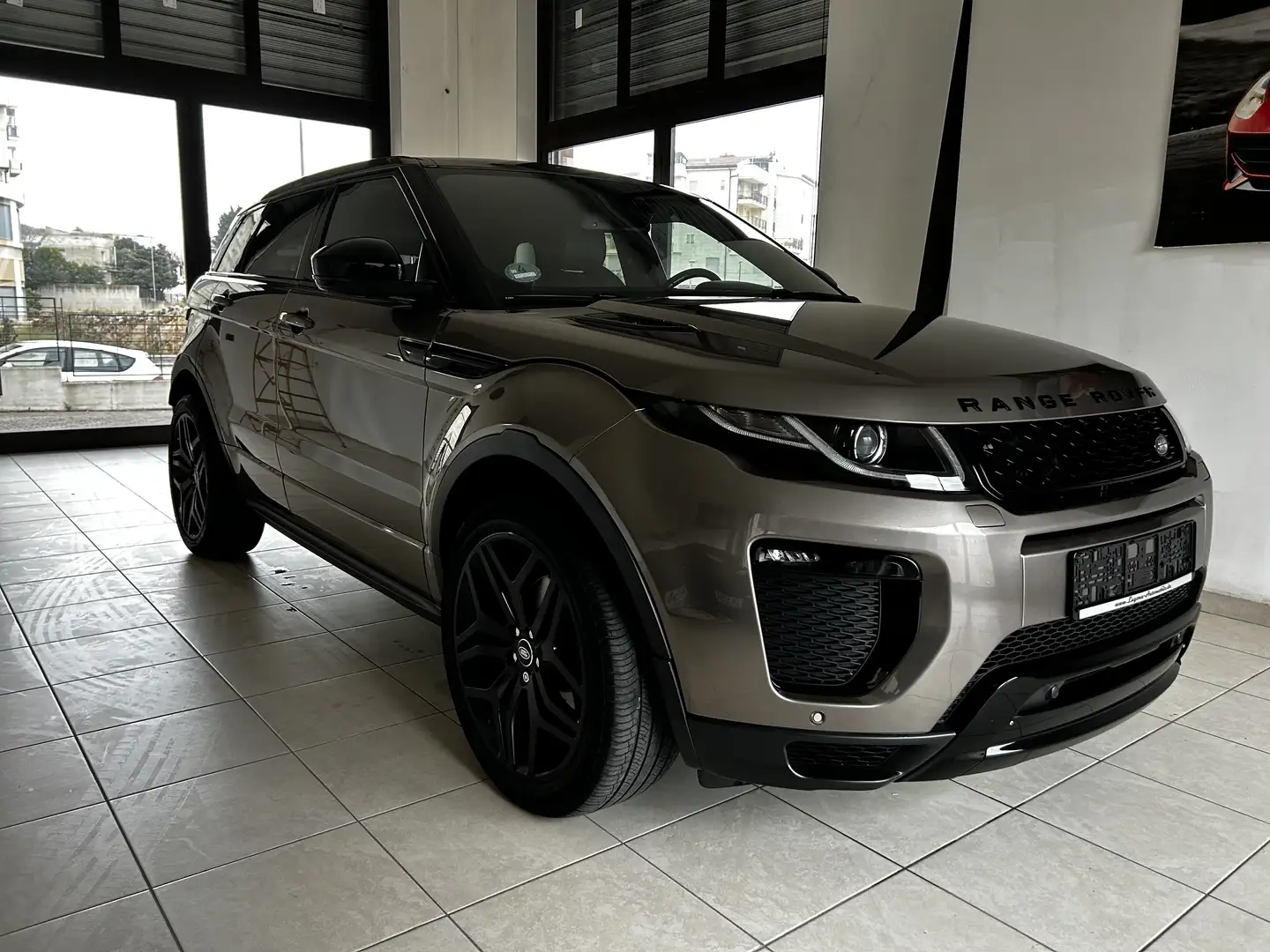 Land Rover Range Rover Evoque 5p 2.0 td4 HSE 180cv auto - 1