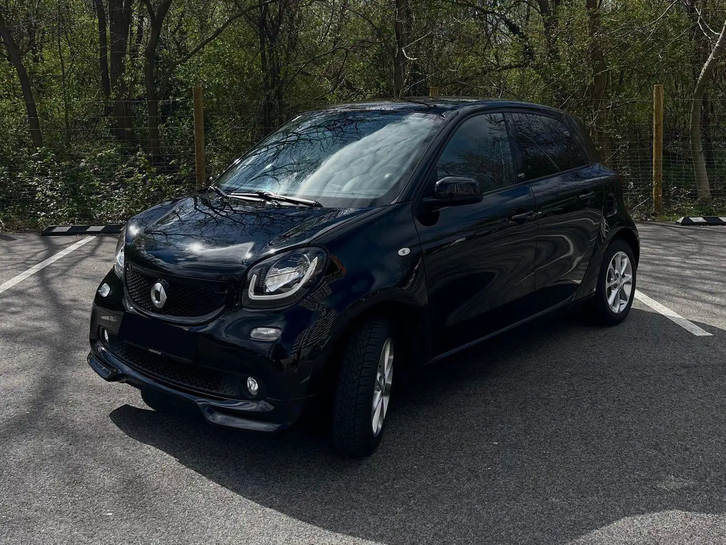 smart forFour Brabus Style (Reserviert) Schwarz - 1