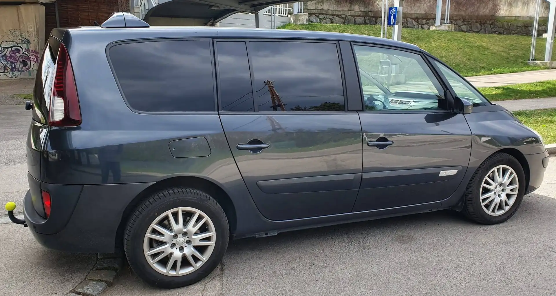 Renault Grand Espace Gr.Esp. Authentique Panorama. 2,0 T Aut. Authentique Panoramadach Grau - 2