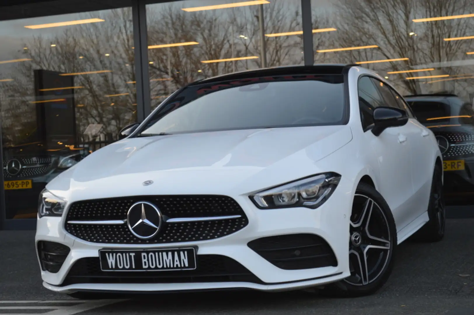 Mercedes-Benz CLA 220 Shooting Brake AMG Aut. Navi Led Panorama Widescre Wit - 1