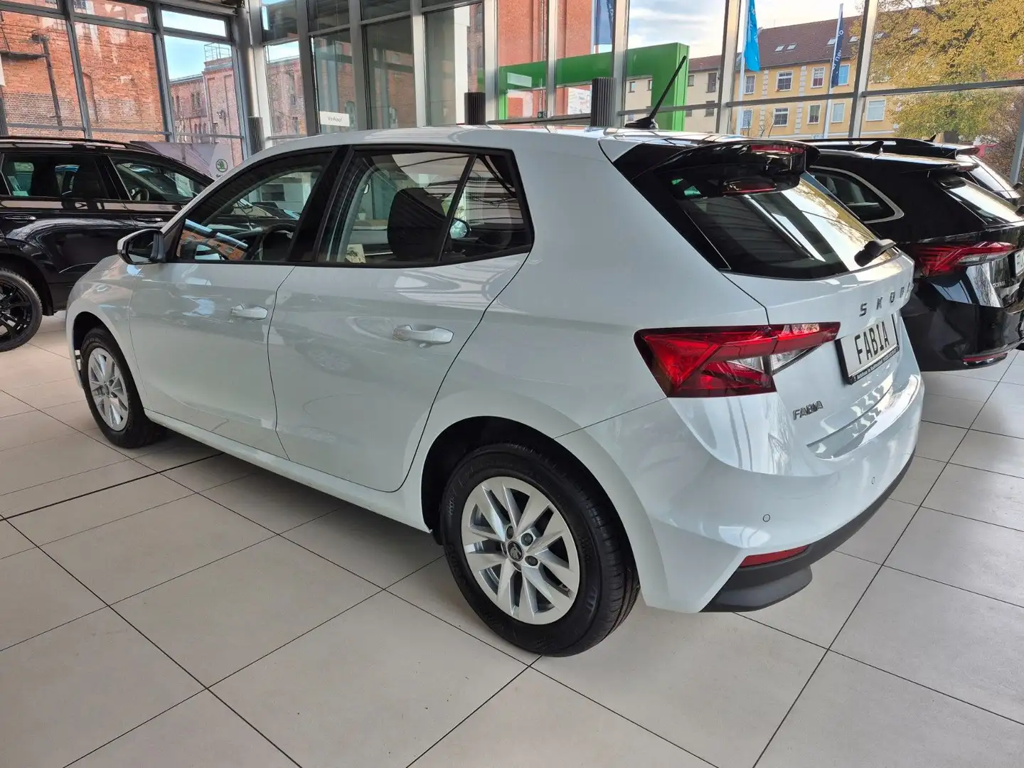 Skoda Fabia 1.0 TSI Selection *5 Jahre Garantie* Blanc - 2