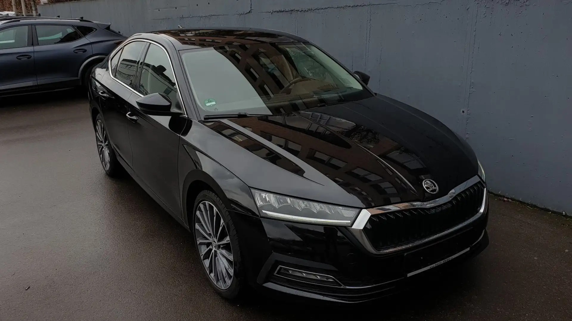 Skoda Octavia 1.4 TSI iV DSG STYLE Virtual/ACC/HUD/18 Schwarz - 2