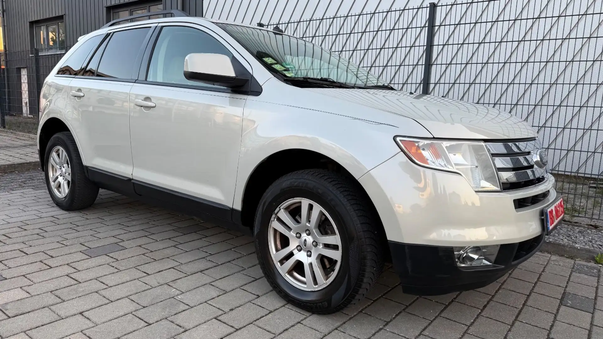 Ford Edge 3.5 V6 4X4 AUTOMATIK TÜV,LEDER,KLIMA,AHK Argent - 2