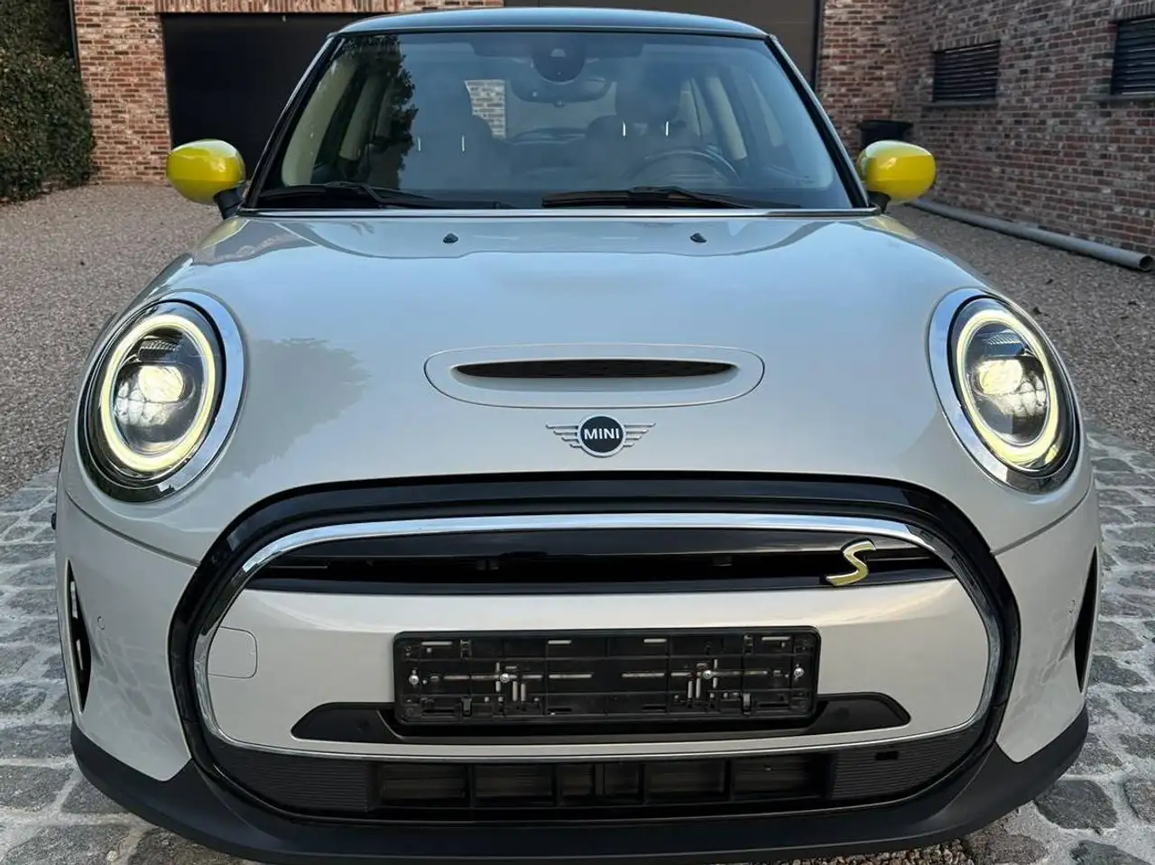 MINI Cooper SE Citadine 3 portes — photo 7 sur 15