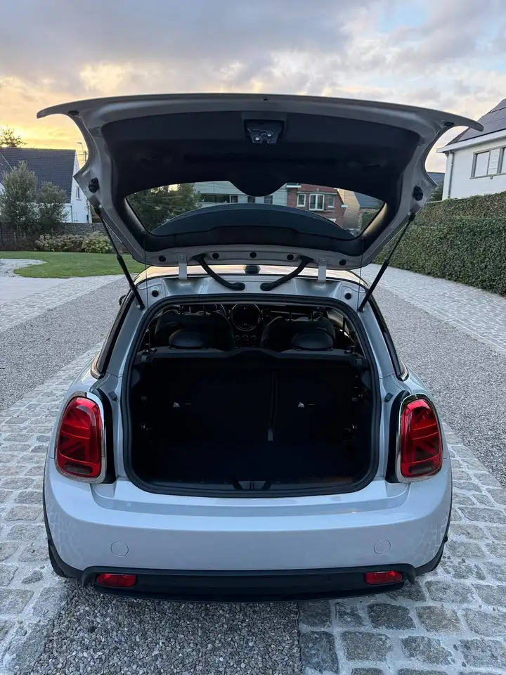 MINI Cooper SE Citadine 3 portes — photo 4 sur 15