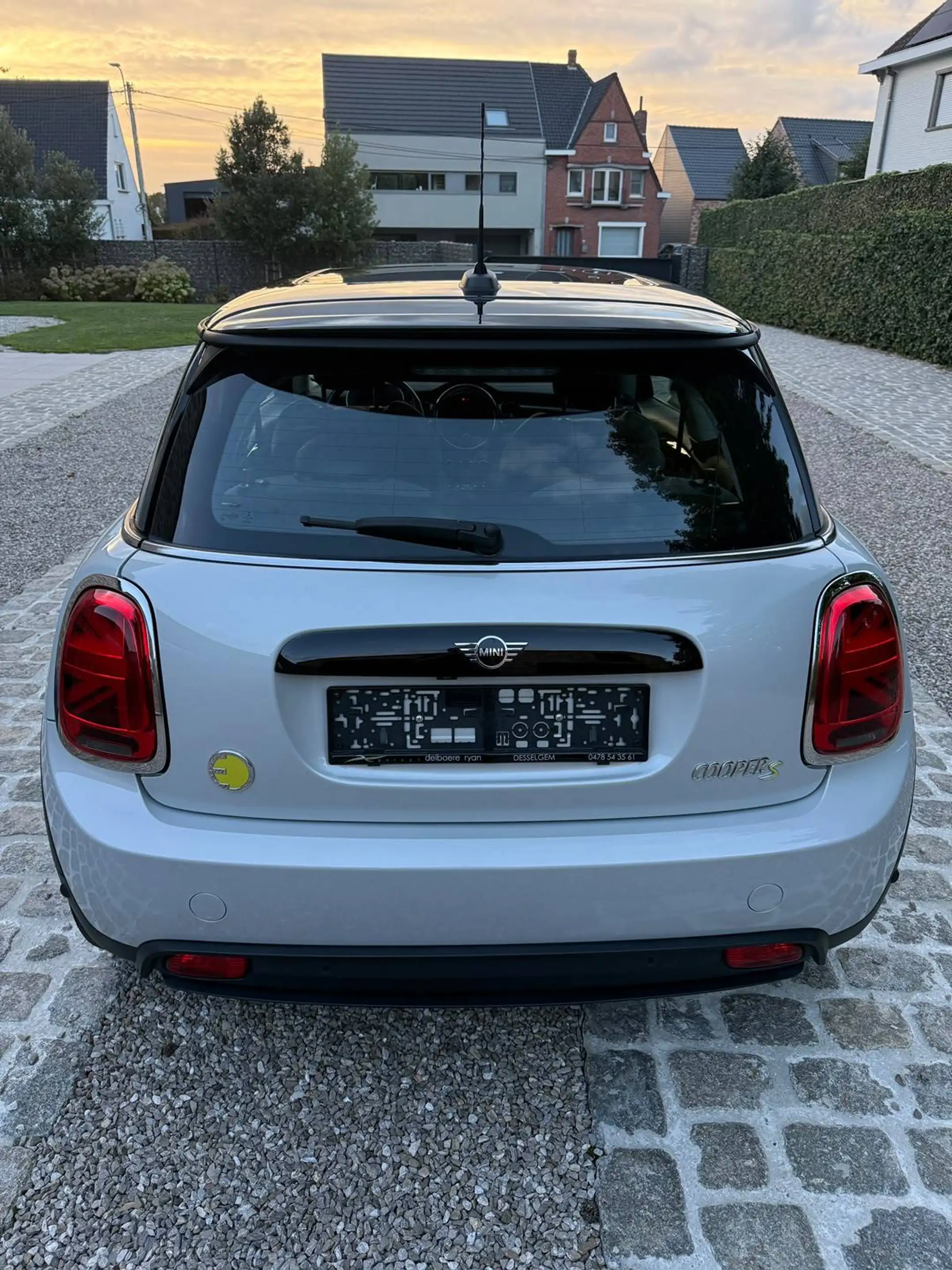MINI Cooper SE e-Mini 28.9 kWh Cooper SE — photo 11