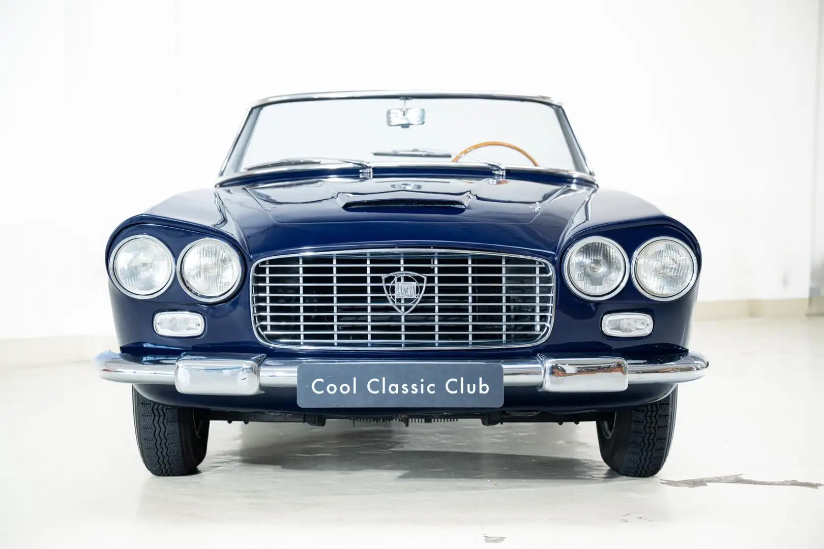 Lancia Flaminia Touring Convertible - Excellent colour combination Blue - 2