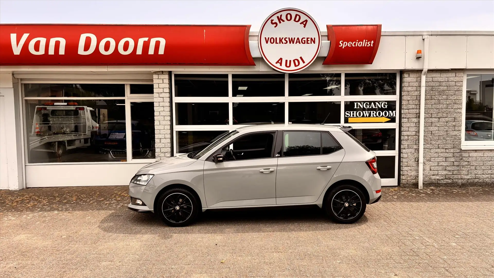 Skoda Fabia 1.0 TSI Greentech 95pk Monte Carlo Gris - 2
