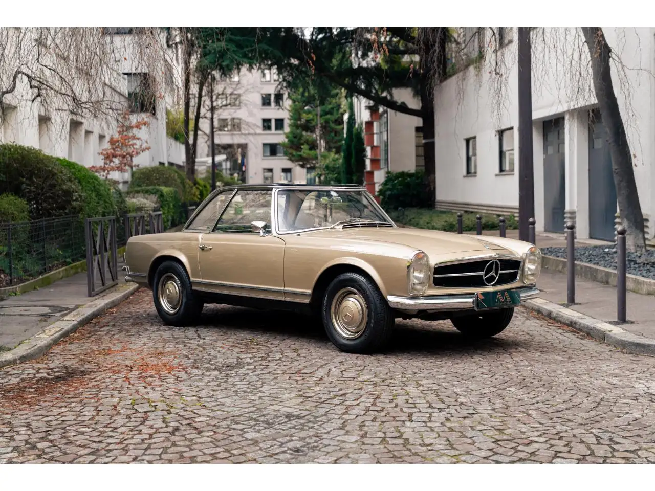Mercedes-Benz 230 SL w113, foto 1