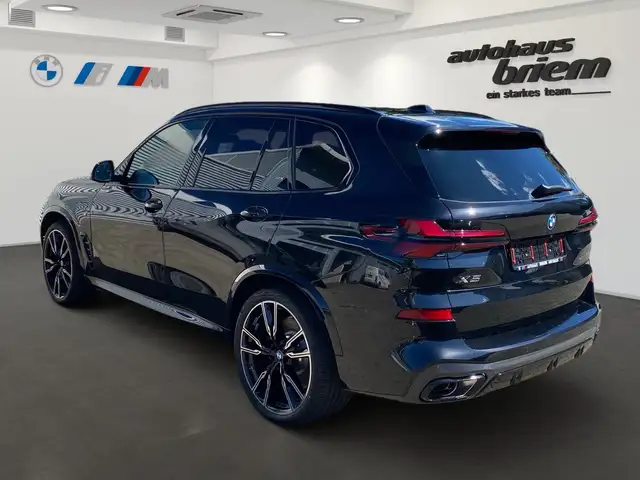 BMW X5 view 4