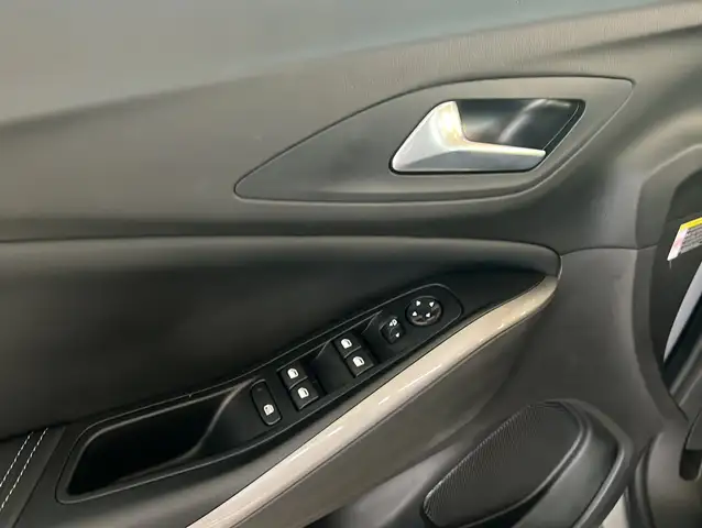 Opel Grandland X view 5
