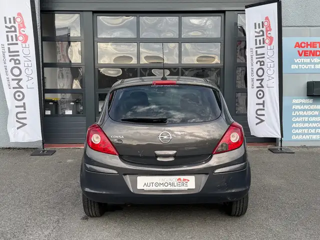 Opel Corsa view 6