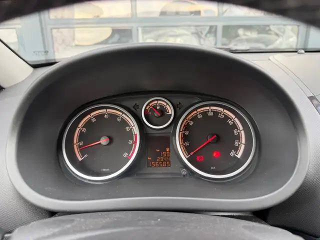 Opel Corsa view 13