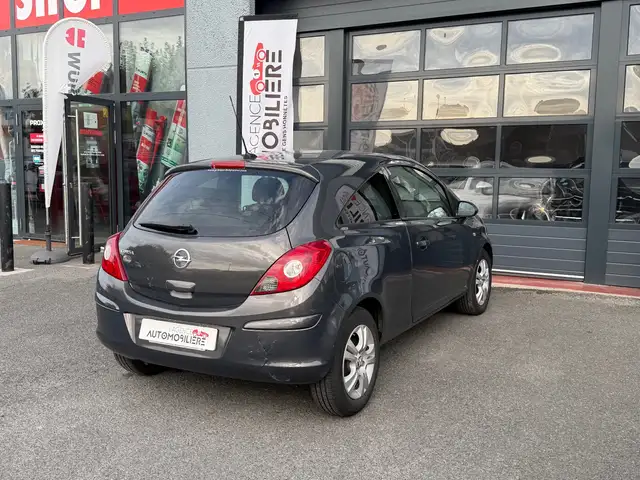 Opel Corsa view 5