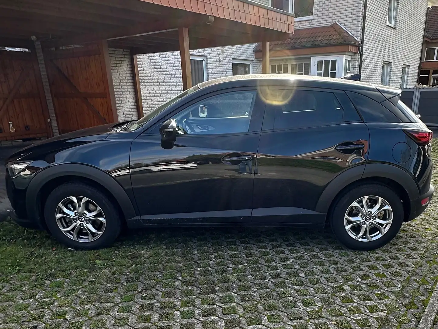 Mazda CX-3 SKYACTIV-G 121 FWD Exclusive-Line Schwarz - 1