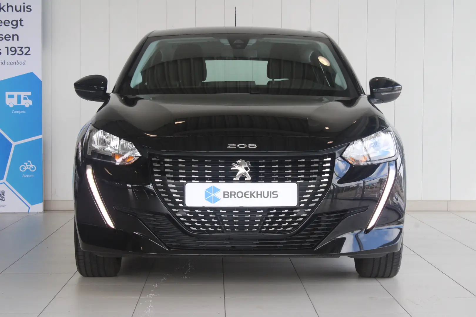 Peugeot 208 1.2 75-PK Active PARKEERSENSOREN | CARPLAY | AIRCO Zwart - 2
