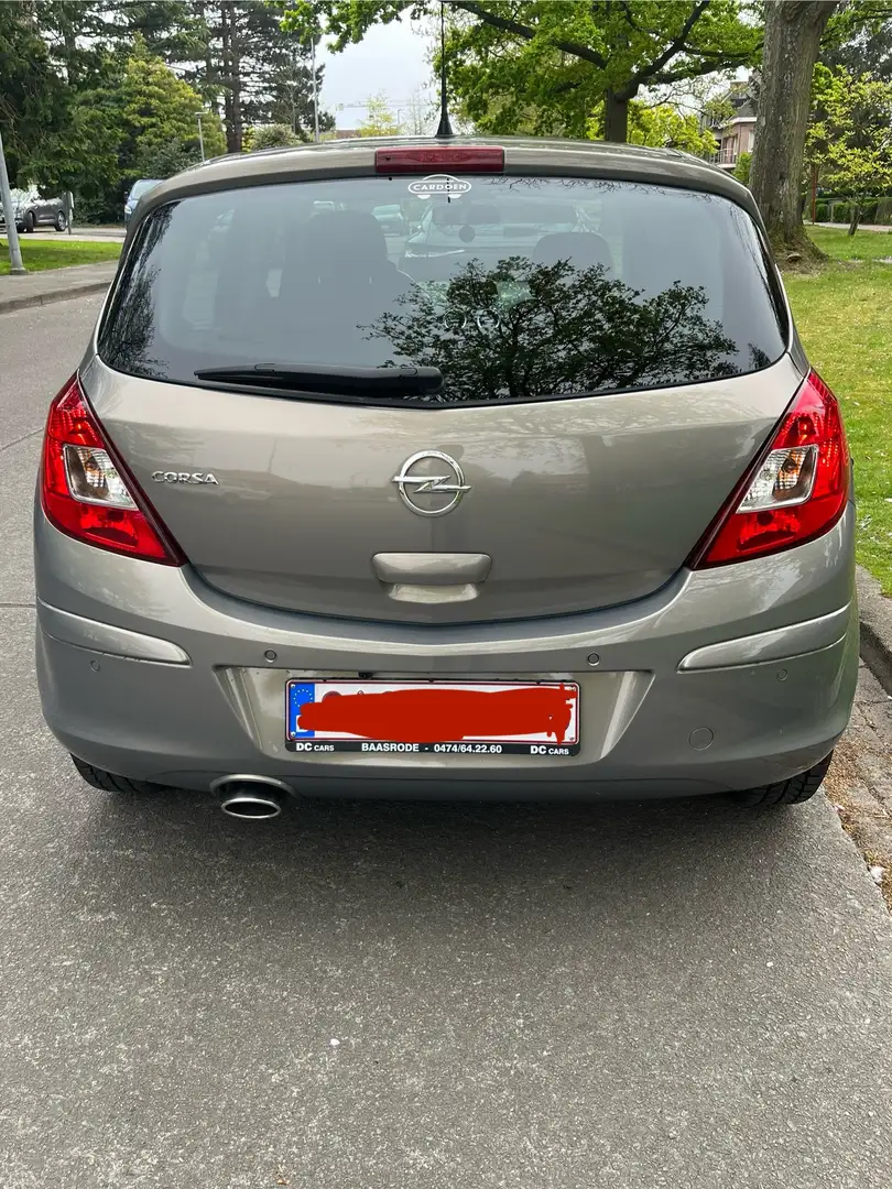 Opel Corsa 1.4 16V ecoFLEX Start-Stop Innovation Bronce - 2
