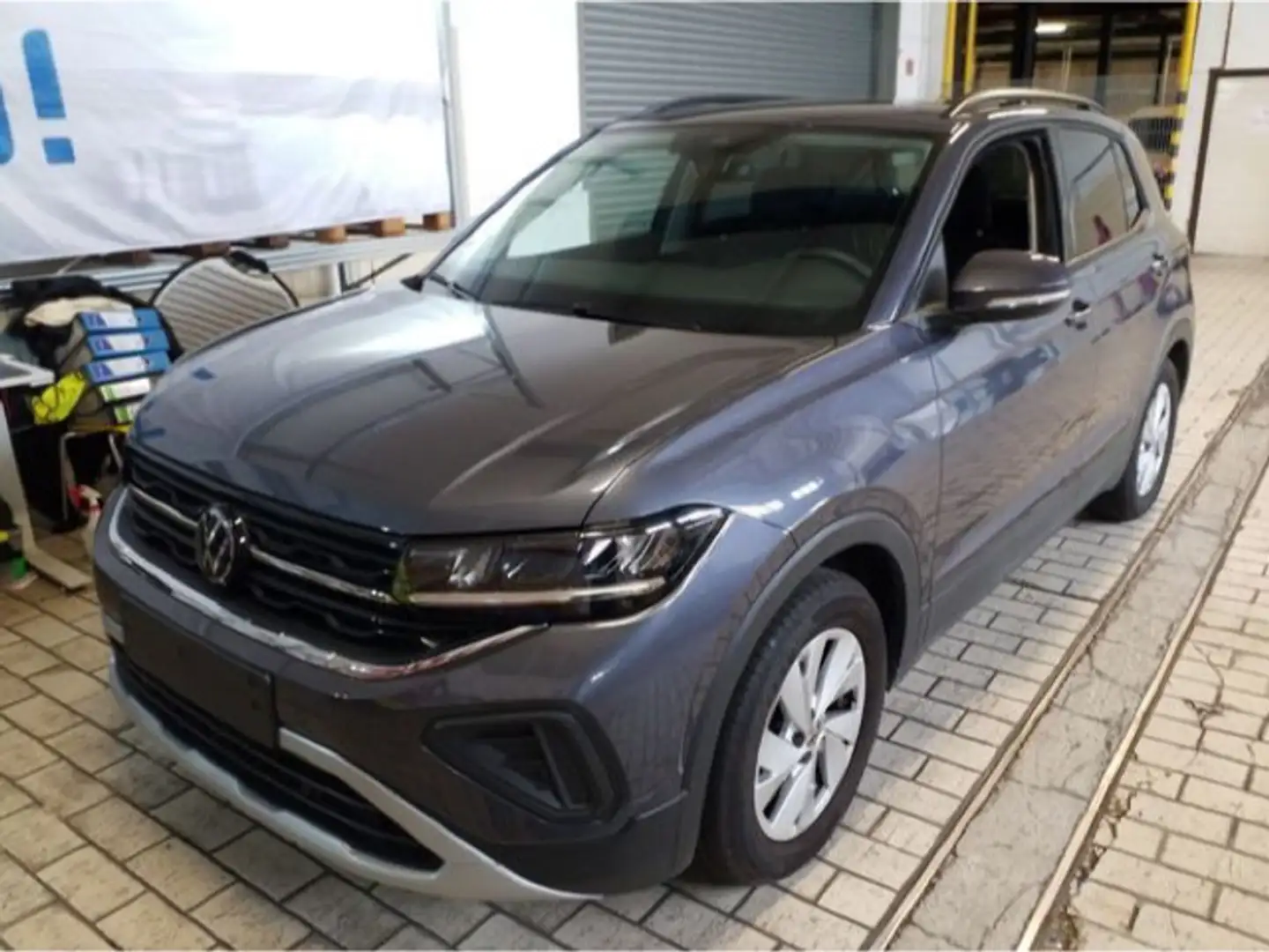 Volkswagen T-Cross 1.0 TSI LIFE KAMERA IQ.DRIVE APP-CON PRI Grijs - 2