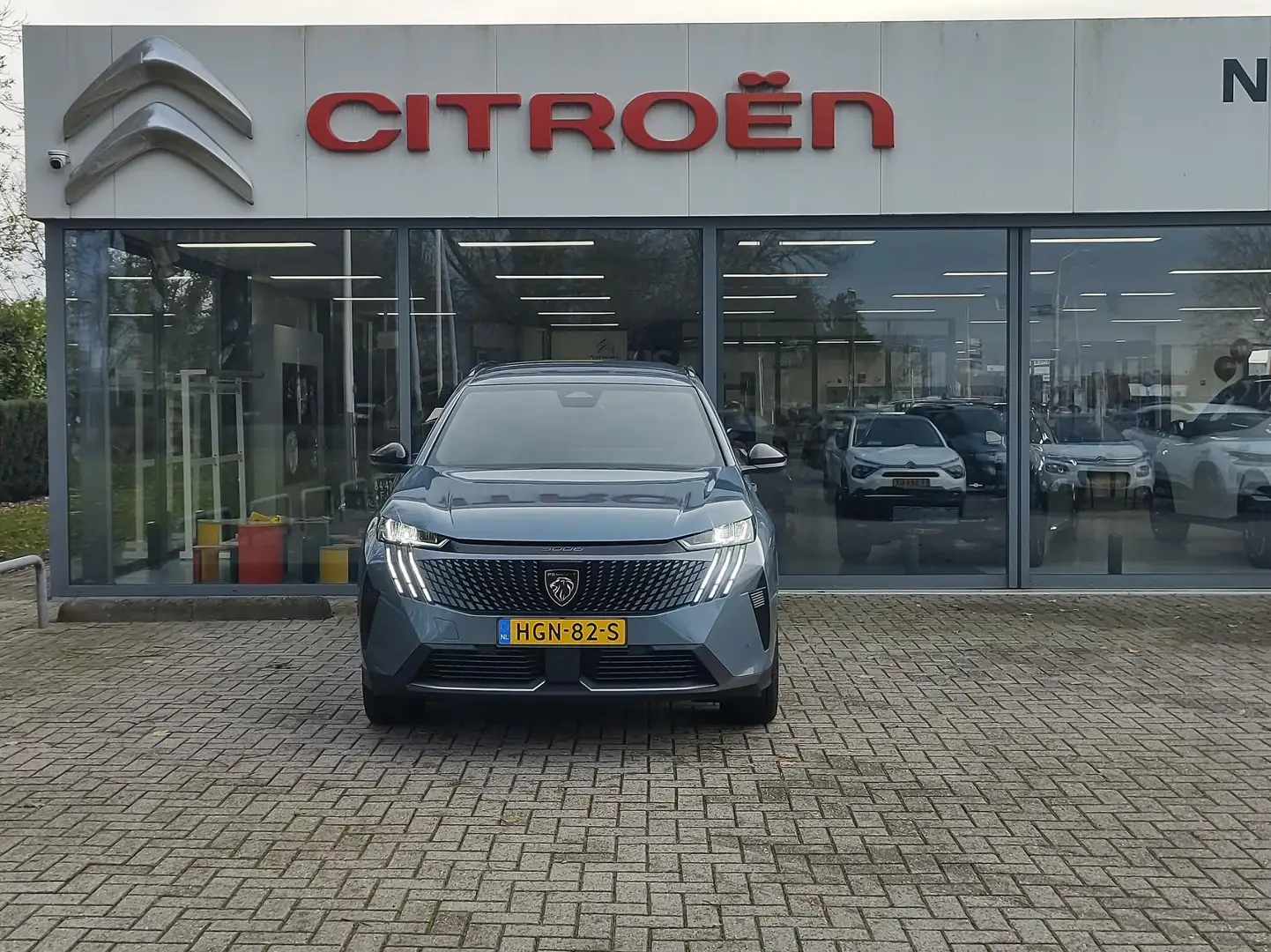 Peugeot 5008 1.2 Hybrid 136 Allure AUTOMAAT 7 zits Blauw - 2