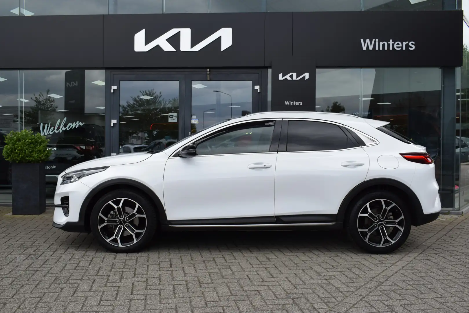 Kia XCeed 1.5 T-GDi MHEV Black Edition DCT7-Autom. | Cruise Wit - 2