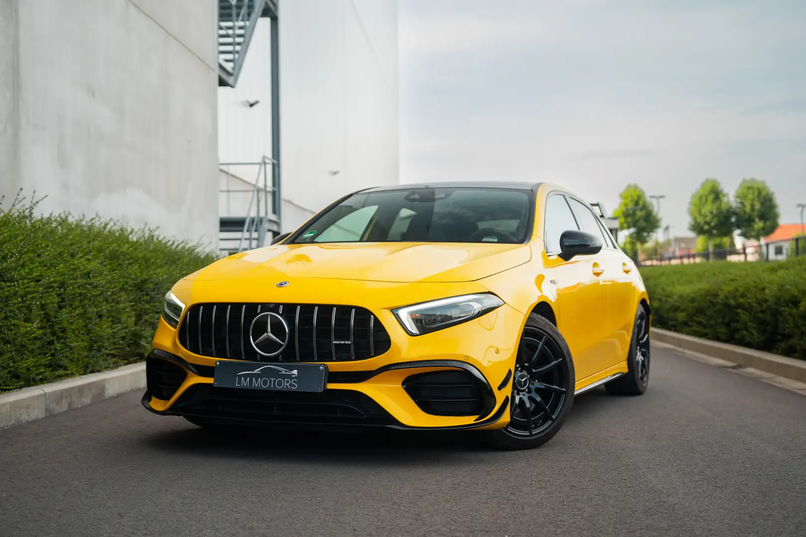 Mercedes-Benz A 45 AMG AMG A 45 4Matic+ AMG Speedshift DCT 8G Jaune - 1