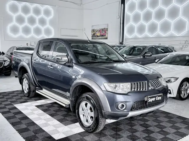Mitsubishi L200 Pick Up 4x4 Double CAB 5PORTE 2.5 136CV