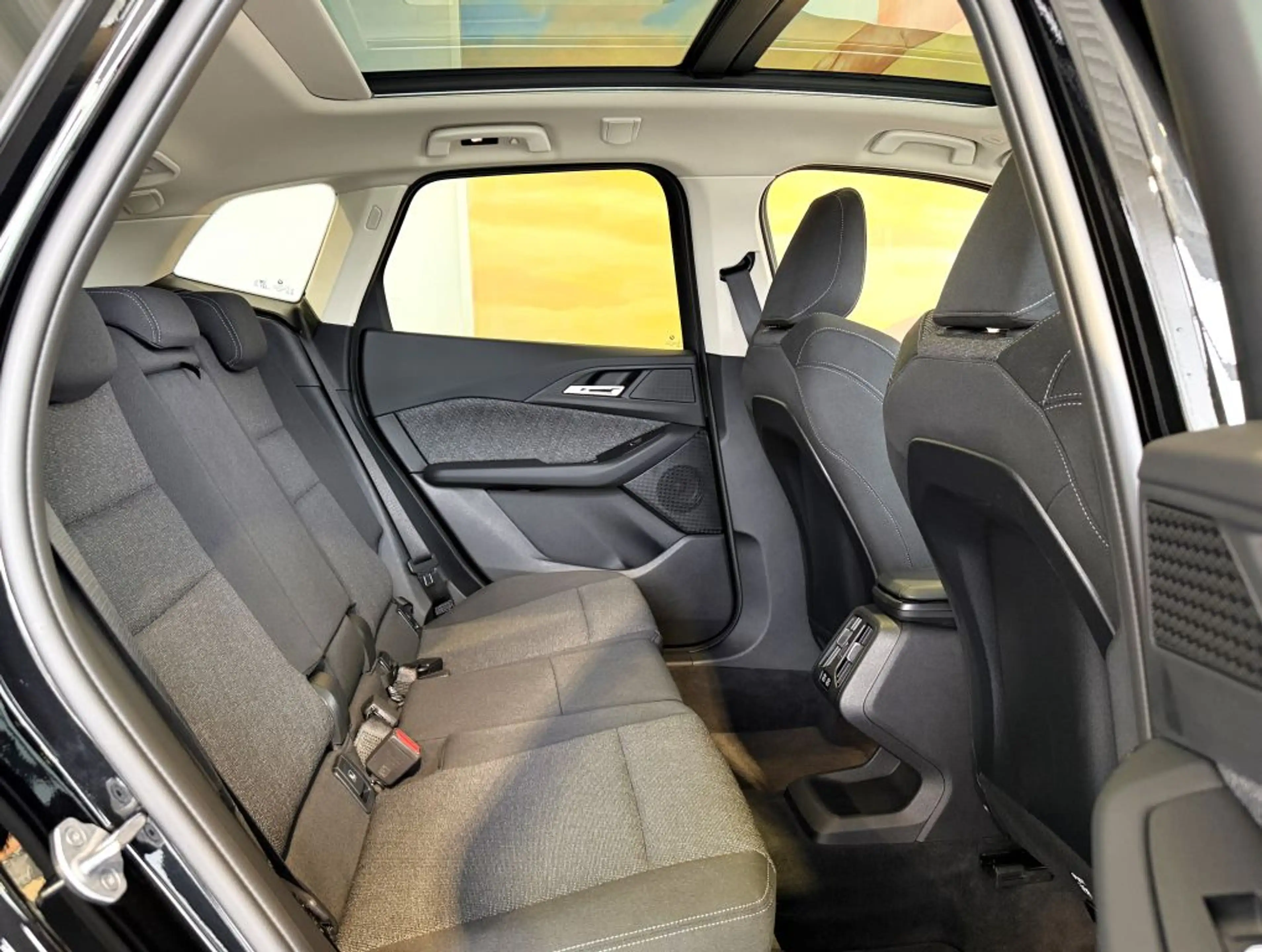 BMW 220 220i Active Tourer PANO+AHK+KAM+TEM+SITZH+LiveC+ — photo 10