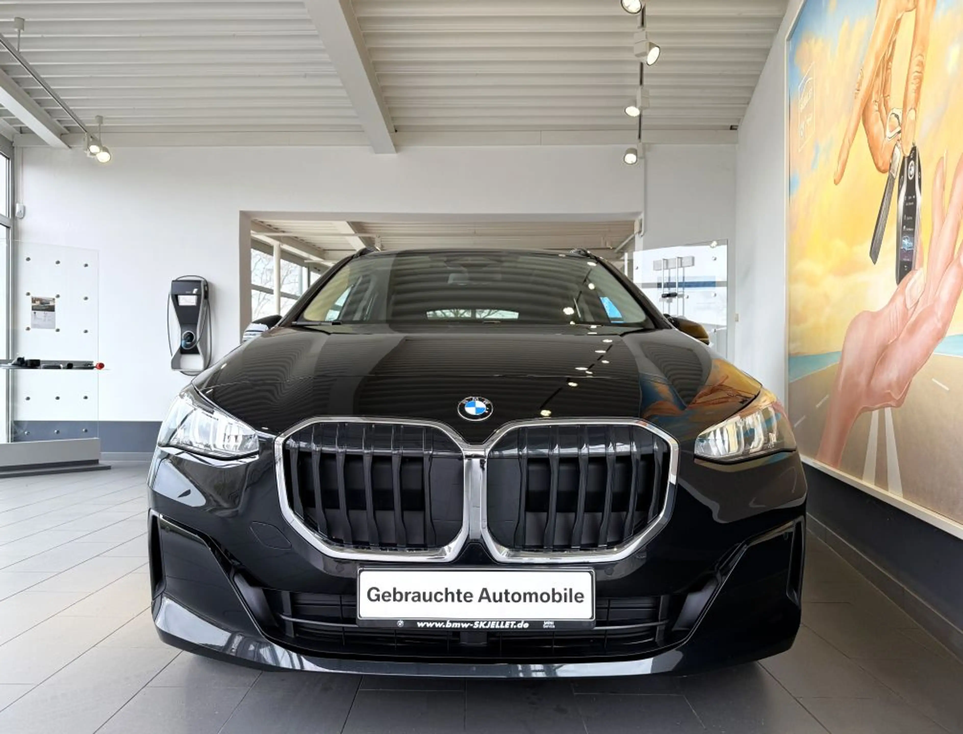 BMW 220 220i Active Tourer PANO+AHK+KAM+TEM+SITZH+LiveC+ — photo 11