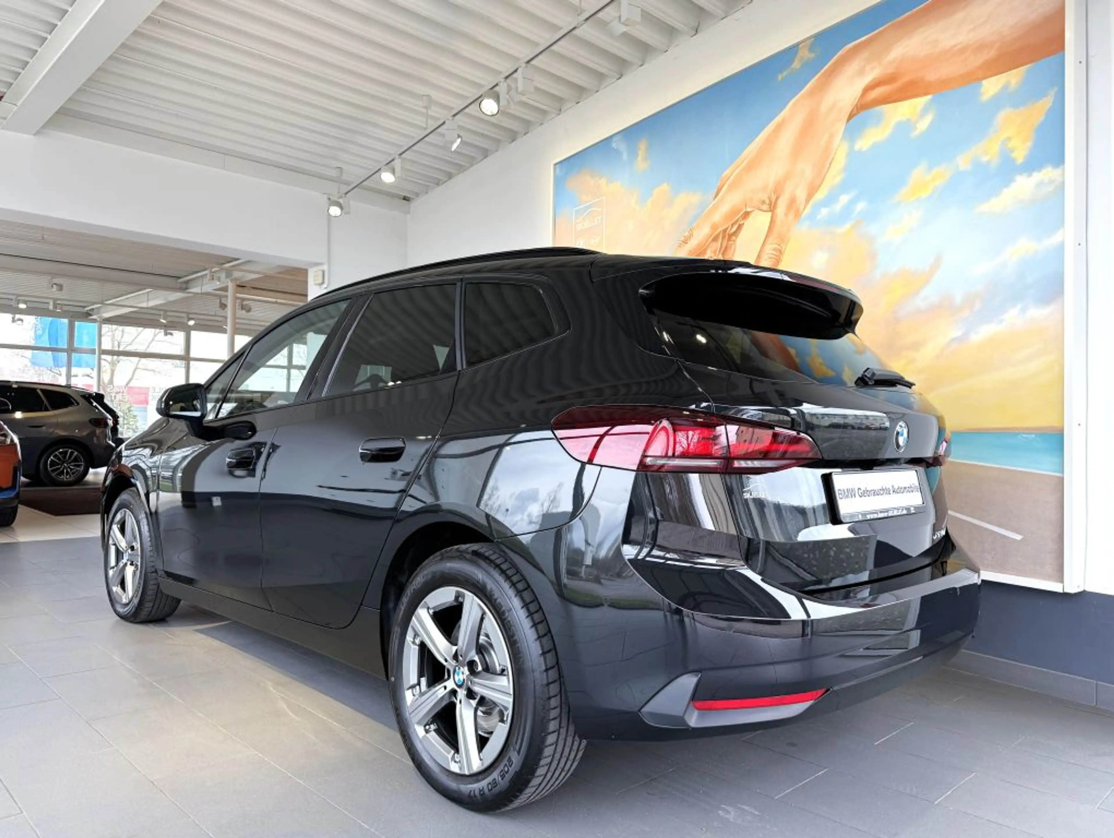 BMW 220 220i Active Tourer PANO+AHK+KAM+TEM+SITZH+LiveC+ — photo 7