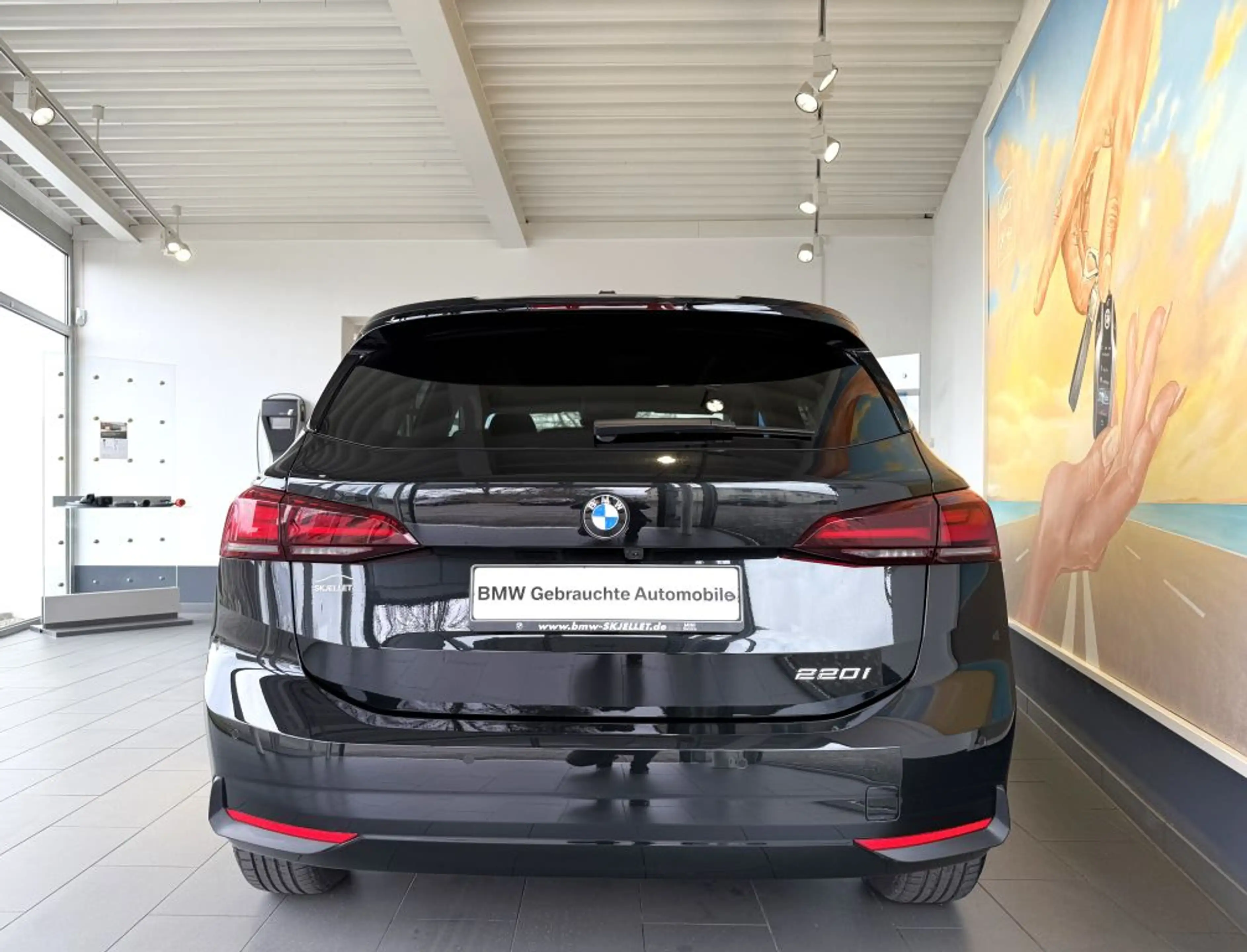 BMW 220 220i Active Tourer PANO+AHK+KAM+TEM+SITZH+LiveC+ — photo 13