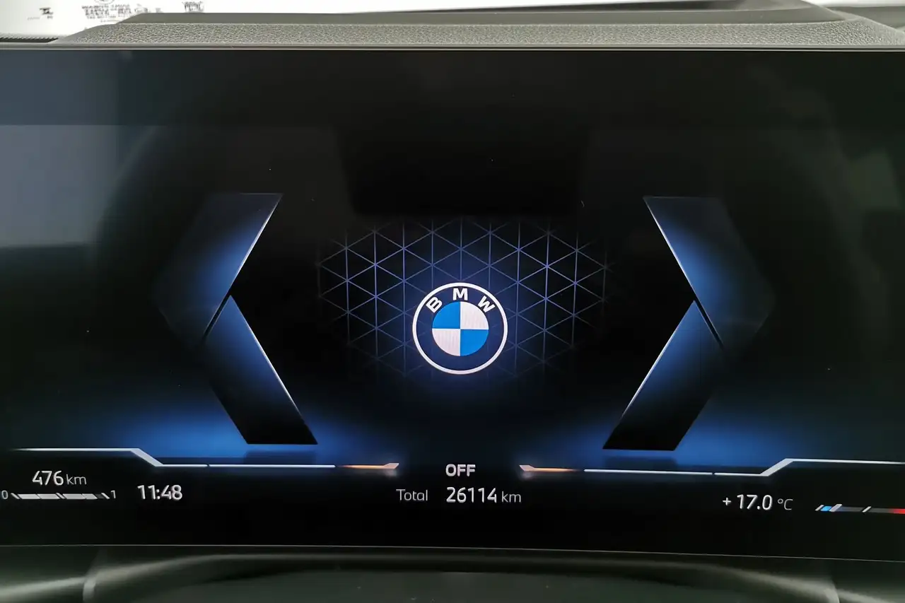 BMW 330 i xDrive M Sport ACC|Pano|HUD|ParkAs+360|AHK 7