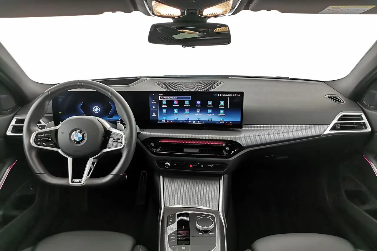 BMW 330 i xDrive M Sport ACC|Pano|HUD|ParkAs+360|AHK 9