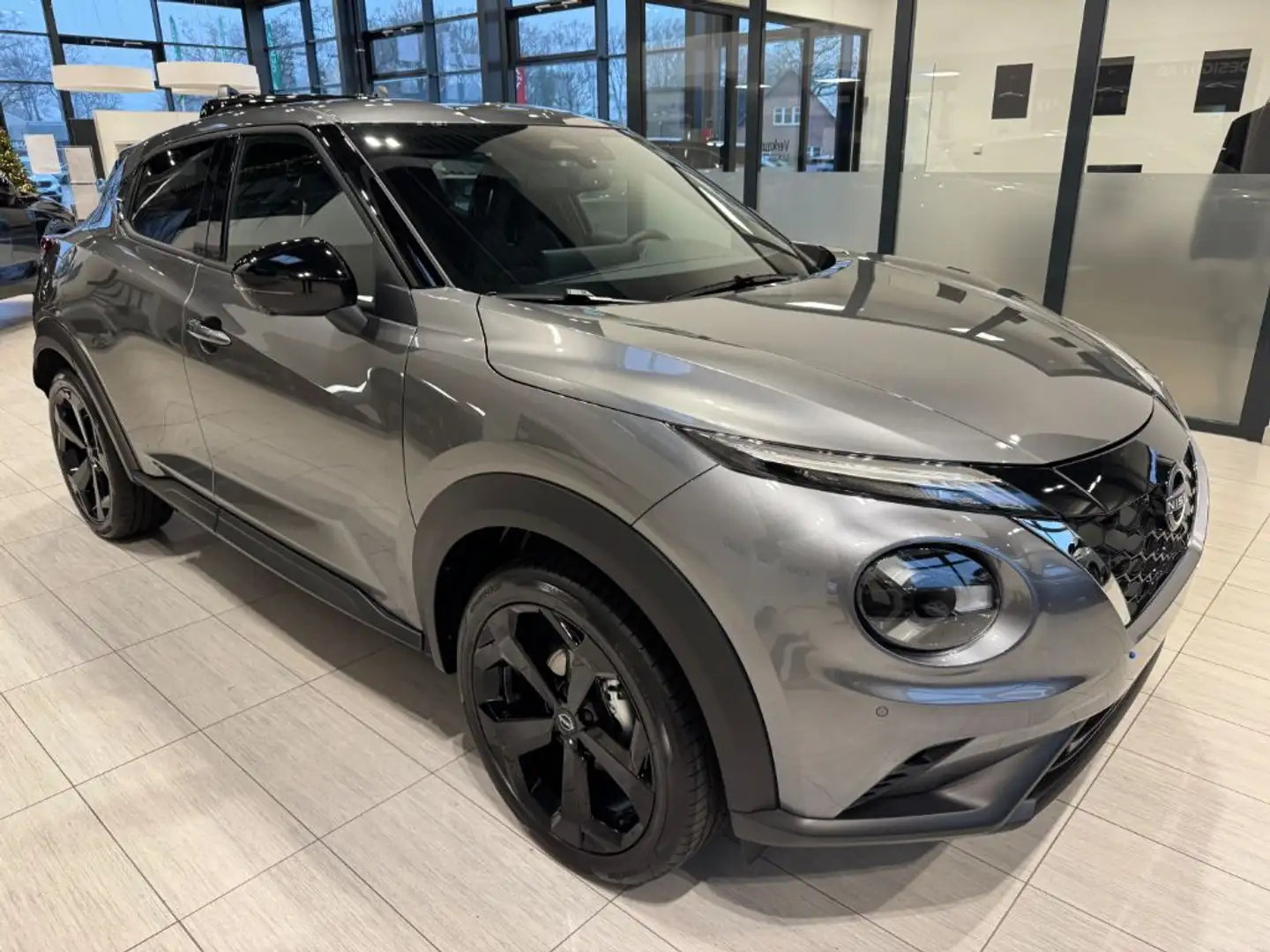 Nissan Juke 1.6 Hybrid 4AMT Tekna BF Bose Grau - 2