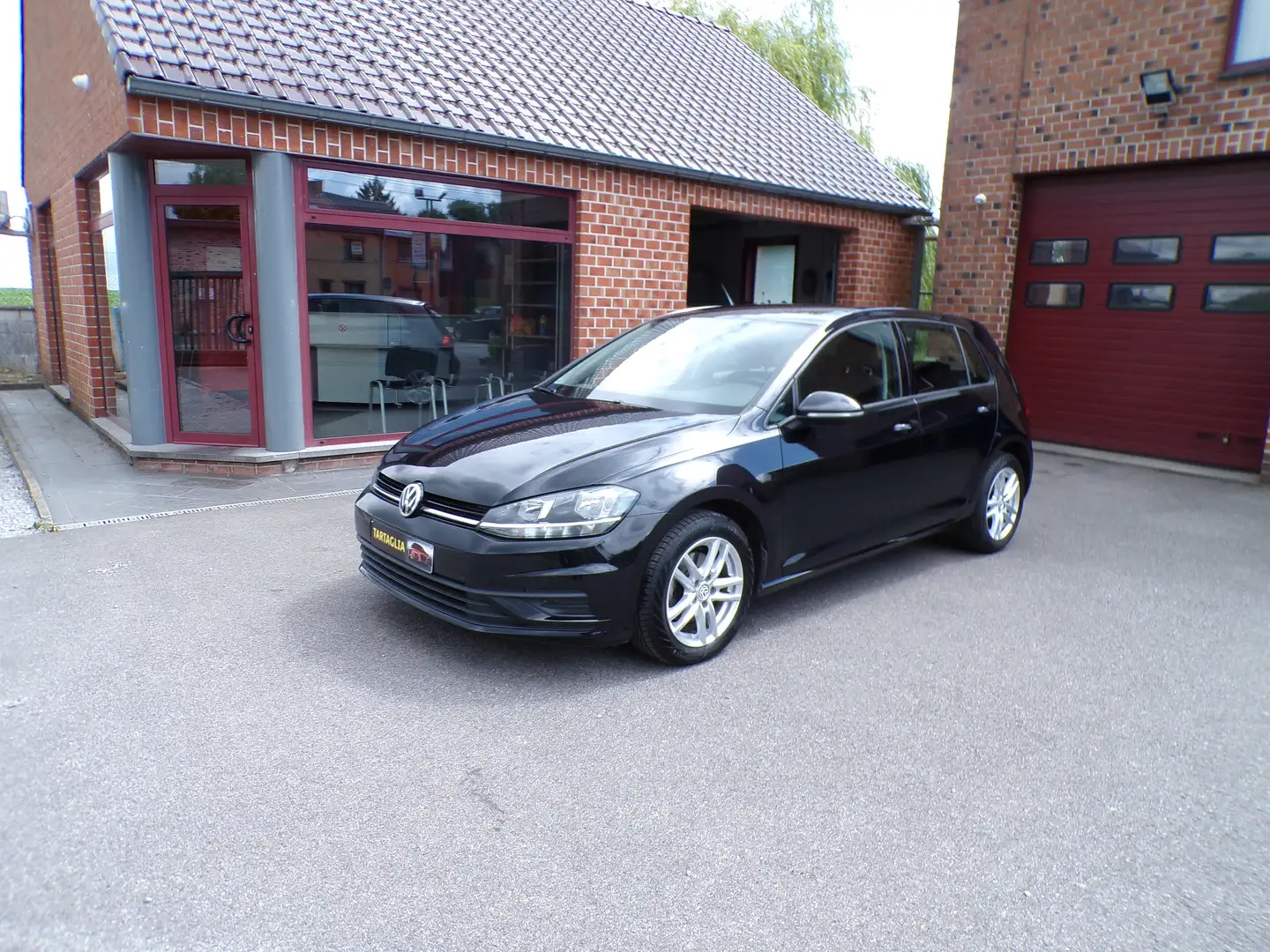 Volkswagen Golf 1.6 CR TDi BMT Comfortline Noir - 1