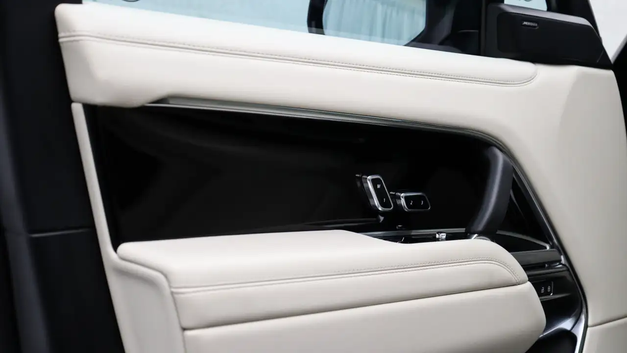 Land Rover Range Rover 3.0 P460e SE Stoelventilatie Meridian Panora, миниатюра 15