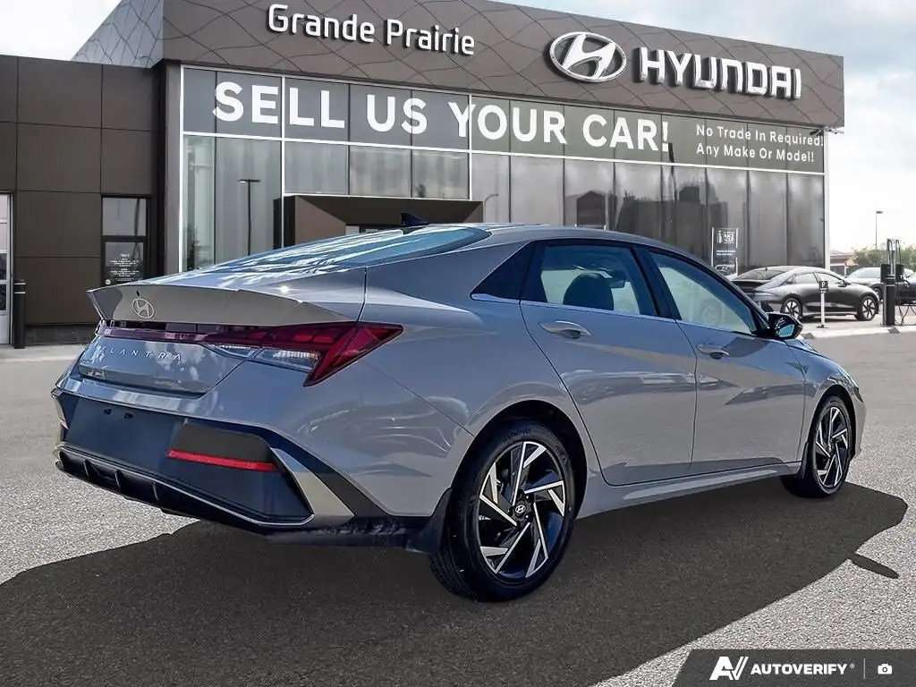 2025 Hyundai Elantra Luxury | Keyless Entry — снимка 1